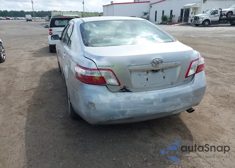 2007 Toyota Camry Hybrid z USA, uszkodzony, nr VIN JTNBB46K773012427